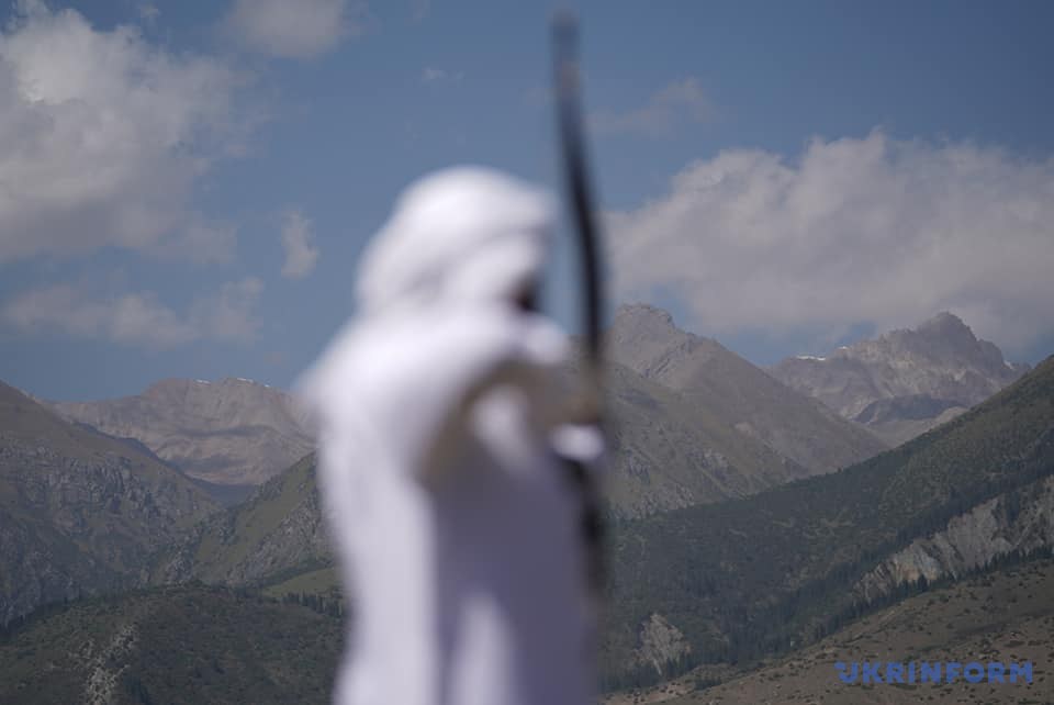 Змагання зі стрільби з традиційного лука проходять на ВІК-2018 в декількох дисциплінах: стрільба з традиційного лука на точність (Киргизстан), стрільба з традиційного лука на точність (Туреччина), стрільба з традиційного лука на точність (Південна Корея), стрільба з традиційного лука верхом на конях (Киргизстан і Туреччина) і стрільба з традиційного лука на дальність (Угорщина)