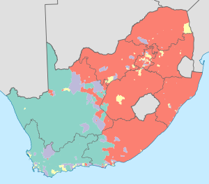 ПАР   - одна з небагатьох країн   Африки   , Де значну частину населення (близько 9,6%) складають етнічні   білі   європейці (   африканери   і   англо-африканці   ), Розосереджено проживають на території країни із значними концентраціями в найбільших містах країни -   Йоганнесбург   ,   Кейптаун   ,   Дурбан   ,   Преторія   і   Порт-Елізабет