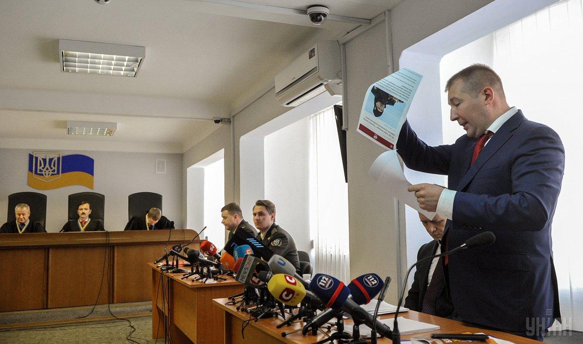 Прокурори заявляють, що Єльченко і Сергєєв змогли приїхали для допиту з США, так і свідки захисту можуть прибути з Росії