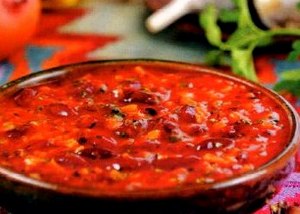 Червона квасоля в томатному соусі