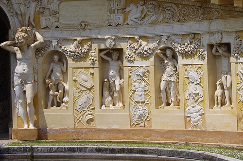 До речі, в 1994-му році Вілли Палладіо в регіоні Венето потрапили в список пам'ятників Всесвітньої Спадщини ЮНЕСКО