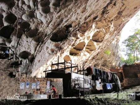 Дунмяочжай - печерна село