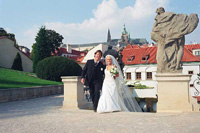 Якщо Ви вирішили укласти шлюб в представницьких приміщеннях Вртбовского саду, проведіть свій весільний день в романтичній і відокремленої атмосфері посеред жвавого центру Праги