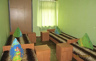 Дитячий табір Салют   Кирилівка;  4-х і 5-ти місне розміщення, свій пляж, шведський стіл, номера для батьків